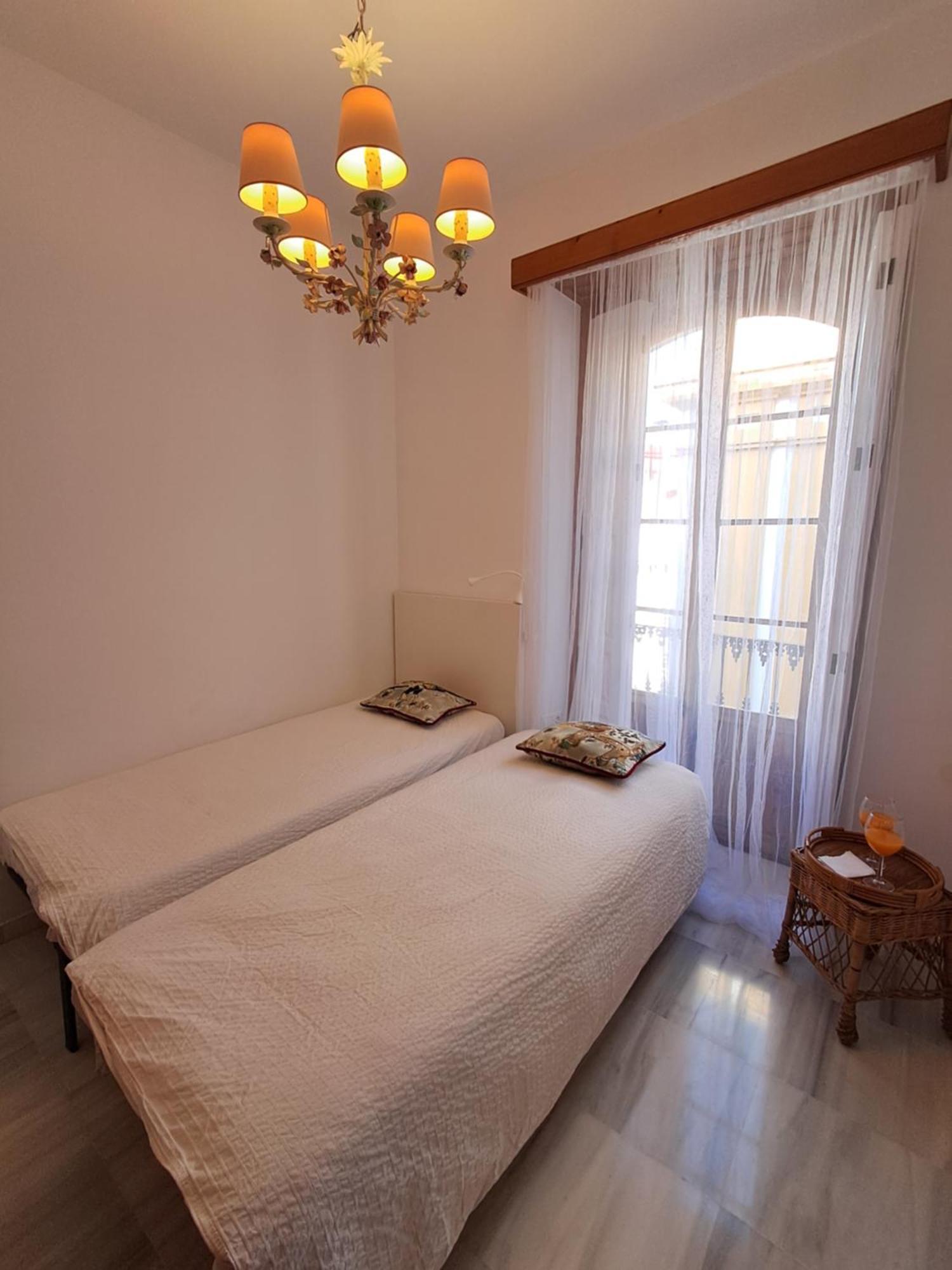 Apartamentos Almirante Hoyos Sewilla Zewnętrze zdjęcie